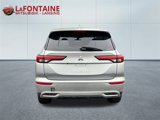 Used 2023 Mitsubishi Outlander SE image 6