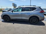 Used 2018 Nissan Rogue SV image 4