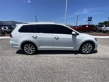Used 2018 Volkswagen Golf SEL image 3