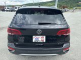 Used 2022 Volkswagen Taos SE w/ Panoramic Sunroof Package image 4