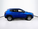 Used 2022 Jeep Compass Latitude image 4
