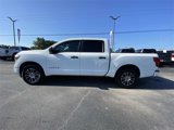 Used 2022 Nissan Titan SV image 6