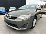 Used 2014 Toyota Camry L image 3