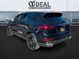 Used 2015 Porsche Cayenne S image 3