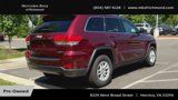 Used 2019 Jeep Grand Cherokee Laredo image 2