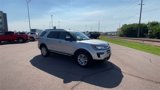 Used 2019 Ford Explorer XLT image 2