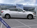 Used 2022 Nissan Altima 2.5 S image 2