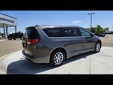 Used 2022 Chrysler Voyager LX image 3