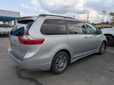 Used 2020 Toyota Sienna XLE image 4