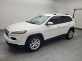 Used 2018 Jeep Cherokee Latitude Plus image 2