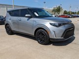 Used 2023 Kia Soul S image 2