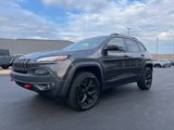 Used 2016 Jeep Cherokee Trailhawk image 3