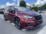 Used 2022 Chrysler Pacifica Limited w/ S Appearance Package image 3