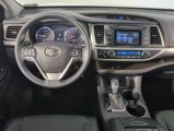 Used 2015 Toyota Highlander LE image 4
