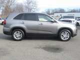 Used 2015 Kia Sorento LX image 5
