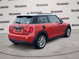Used 2019 MINI Cooper 2-Door Hardtop w/ Signature Upholstery Package image 5