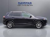 Used 2019 Jeep Cherokee Latitude Plus w/ Cold Weather Group image 2