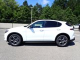 New 2025 Alfa Romeo Stelvio Sprint image 2