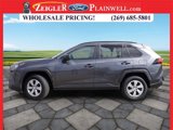 Used 2019 Toyota RAV4 LE image 2