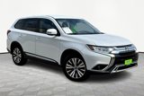 Used 2020 Mitsubishi Outlander SE image 3