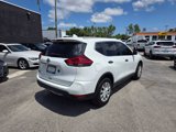 Used 2017 Nissan Rogue S image 5
