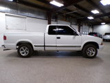 Used 2001 Chevrolet S10 Pickup LS w/ Preferred Equipment Group image 6