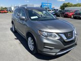 Used 2019 Nissan Rogue SV image 2