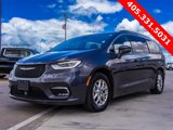 Used 2022 Chrysler Pacifica Touring-L image 4