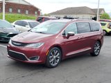Used 2017 Chrysler Pacifica Limited image 2