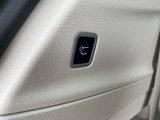Used 2023 Chrysler Pacifica Touring-L image 6