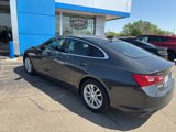 Used 2017 Chevrolet Malibu LT image 2