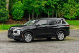 Used 2022 Mitsubishi Outlander ES image 3