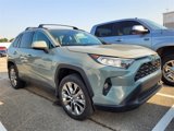 Used 2021 Toyota RAV4 XLE Premium image 2