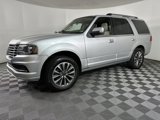 Used 2017 Lincoln Navigator Select image 4