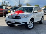 Used 2012 Toyota Highlander FWD image 2