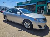 Used 2014 Toyota Camry L image 4