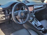 Certified 2024 Porsche Macan image 4