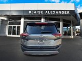 Used 2023 Nissan Rogue SV image 4