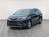 Used 2022 Toyota Sienna LE image 2