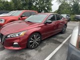 Used 2021 Nissan Altima 2.5 SR image 2