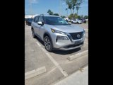 Used 2023 Nissan Rogue SV image 3