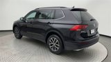 Used 2019 Volkswagen Tiguan SE image 4