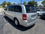 Used 2008 Chrysler Town & Country Touring image 5