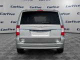 Used 2016 Chrysler Town & Country Touring image 4