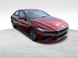 Used 2024 Hyundai Elantra SEL image 3