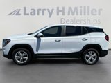 Used 2024 GMC Terrain SLE image 2