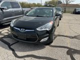 Used 2013 Hyundai Veloster w/ Style Pkg image 3