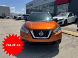 Used 2018 Nissan Kicks SV image 2