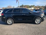 Used 2017 Kia Sorento LX image 3