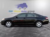 Used 2011 Toyota Camry LE image 2